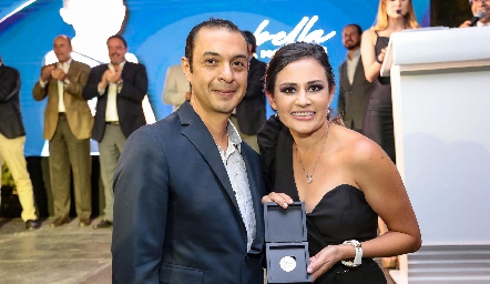  Alejandro Tapia y Teresa Cadena.