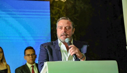  Héctor Morales, Presidente del Club Campestre.