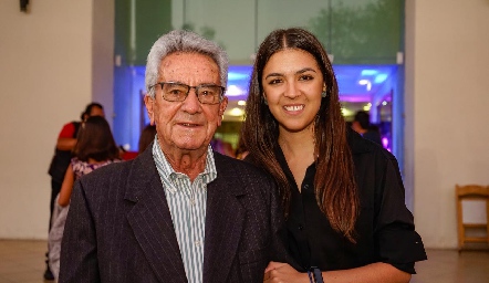  Rodolfo Narro y Daniela Narro.