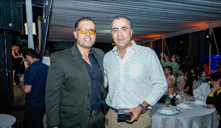 Cesar Barrientos y Alejandro Anaya.