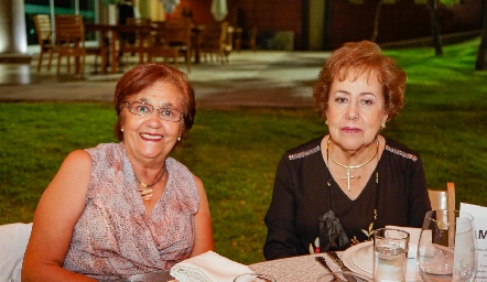  Bertha y María Eugenia del Pozo.