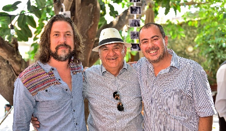  Diego Rodríguez, Álvaro Cano y Rafa Mendizábal.