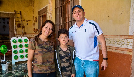  Gaby Suárez, Mau y Mauricio Sarquis.