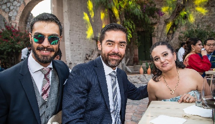  Armando Quintana, Jorge Pérez y Daniela Nuñez.