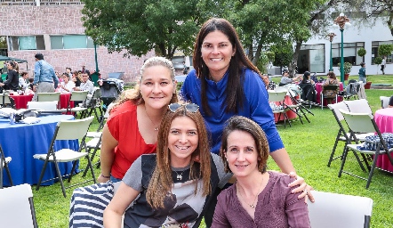  Isabela Aldrete, María Díez Gutiérrez, Erika Lagunas y Sara Enrigue.