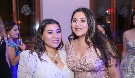  Victoria y Jimena Ramirez.