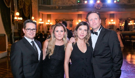  Alejandro Pérez, Paola Vázquez, Federico García y Daniela Calderon.
