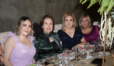 Ali Rubio, Bella Rubio, Elvira Barrios y Ana Echevarría.