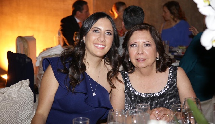  Montserrat Torres y Lidia Barrios.