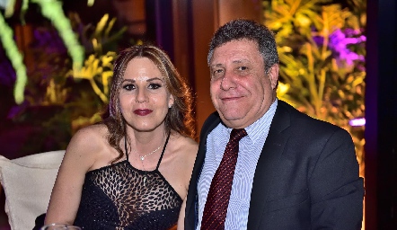 Susana y Oscar Cabral .