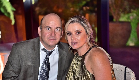 Carlos Heinze y Karla Saucedo.