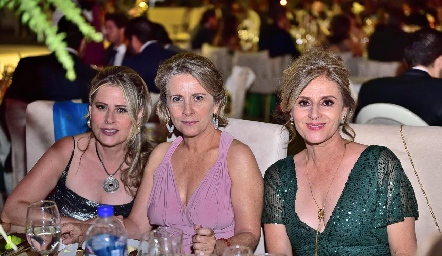Sofía, Marilú y Susana .
