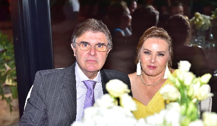 Abelardo González y Teté Castro .