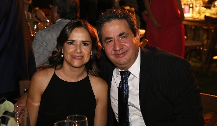  Mariel Quevedo y Juan Gallegos.