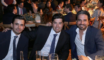  Mario del Valle, Juan Pablo Corral y Claudio Jordano.