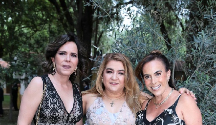  Alejandra Martínez, Carmenchu e Ilenia Rodríguez.