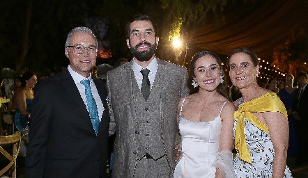  Alfonso Ledezma, Guillermo Báez, Nuria Ledezma y Tere Raymond.
