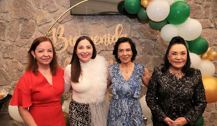  Rosalinda García, Aurora Pérez, Rosalba Turrubiartes y Juana María Meza.
