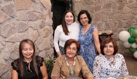  Claudia Chávez, María Eugenia del Pozo, Aurora Pérez, Rosalba Turrubiartes y María de la Paz.