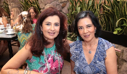  Rosy Vázquez y Rosalba Turrubiartes.