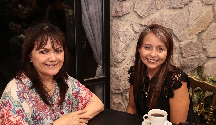  Cecilia Puente y Claudia Chávez.