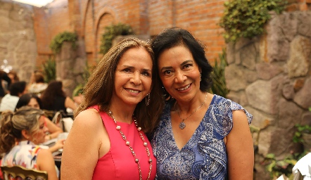  Mili Estrada y Rosalba Turrubiartes.