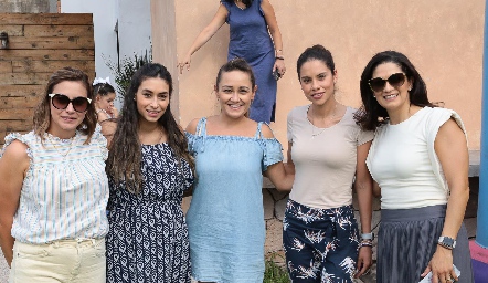  Alejandra Rodríguez, Vero, Katia González, Vero González y Daniela Gutiérrez.