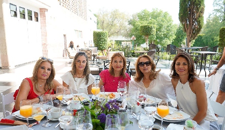  Mónica y Amparo Lomelín, Lucía Estrada, Lilian Álvarez y María Elena Güemes.