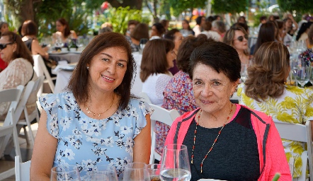  Silvia Payul y Laura Rangel.