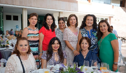   Desayuno del Día de las Madres en el Depor.