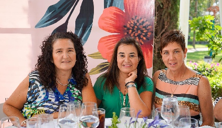  Gina Guerrero, Lety Pérez y Ana Hunter.
