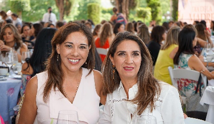 Marcela Batres y Lourdes Velázquez.