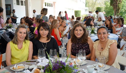  Desayuno del Día de las Madres en el Depor.