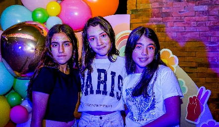 Valeria, Paloma y Paulina.