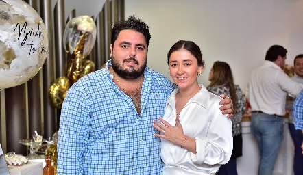  David González y Aurora Martínez se comprometieron en matrimonio.