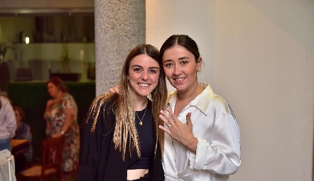 María Palomar y Aurora Martínez .