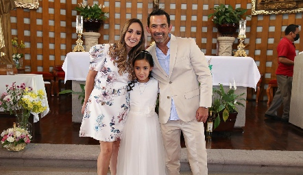  Roxana Sáenz y Luciano Durán con su hija Constanza.