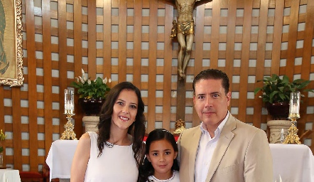  Maria Vargas, Constanza y Arturo Gonzalez.