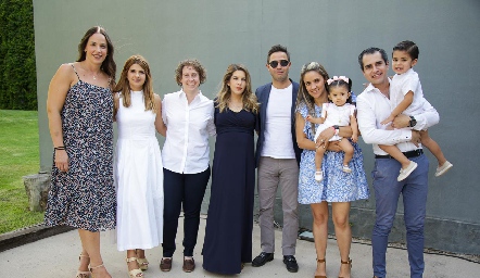  María Ibargüengoitia, Lucía Cabrera, Bárbara Zúñiga, Ximena Diego, Roberto Salinas, Mónica Leboreiro y Roberto Ramírez.