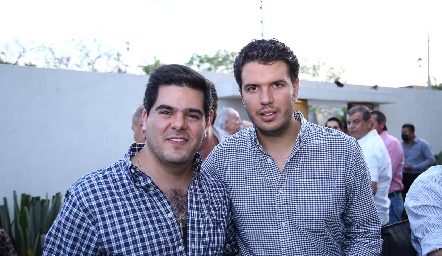  Alejandro Pérez y José Maurer .