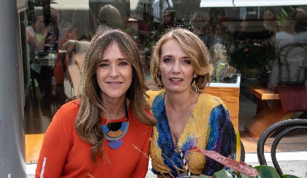  Claudia Toledo y Verónica Dávalos.