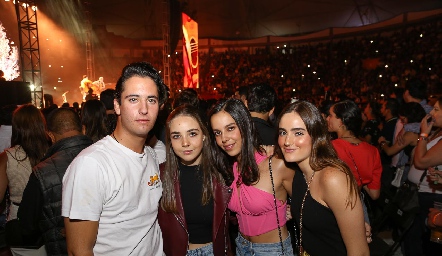  Roberto Silva, Joaquina Morales, Ximena Delsol y Lorena de la Garza.