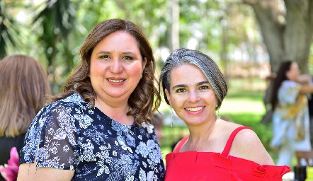  Lucía Sáenz y Paola Díaz .