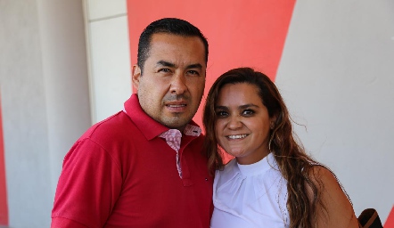  Guillermo Martínez y Adriana Carrillo.
