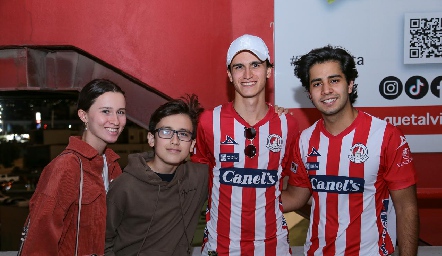  Mariana Ortiz, Miguel Ortiz, Andrés Ortiz y Juan Carlos Ramírez.