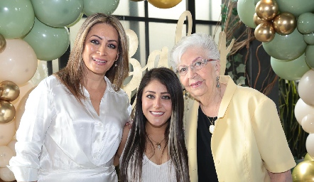  Doris Gandy, Marisa Ríos y  Consuelo Garza.