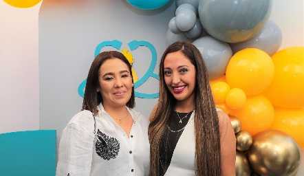  Dra. Adriana Flores y Dra. Mayra Álvarez.
