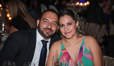  Alejandro Martínez y Ana Cristina Torres .