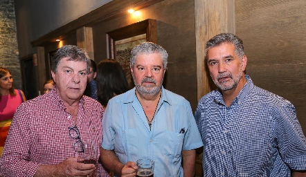  Juan Carlos Valladares, Luis José Ruiz y José Luis Leiva.