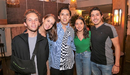  Bosco Gómez, Mari Jo Enríquez, Emilio Rodríguez, Luisa Rocha y Roberto Michel.
